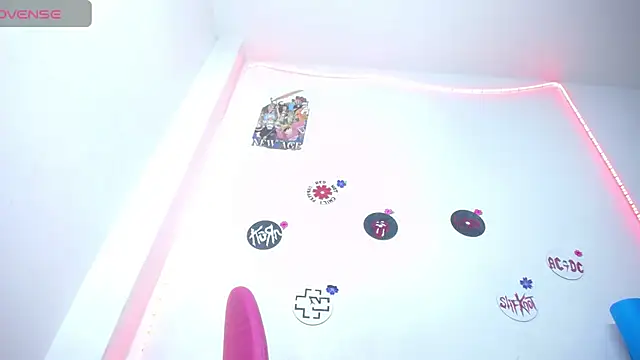 Snapshot of pinky_violeta chatting on August 8, 2026, 3:02 am pinky violeta online show from August 8, 2026, 3:02 am
