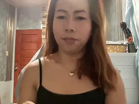 UrLove Marga online show from April 2, 2026, 10:27 pm