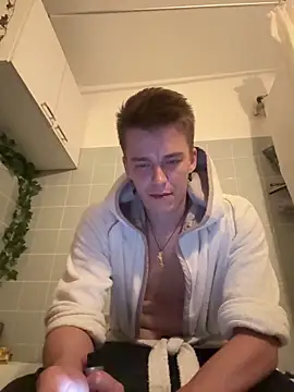 Toyjungee online show from October 11, 2025, 9:05 pm