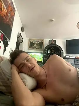 Toyjungee online show from September 18, 2025, 1:47 pm