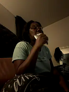 TrueeFantasee online show from November 11, 2025, 5:46 am