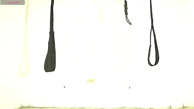 dangerouslyhot online show from November 5, 2025, 11:24 am