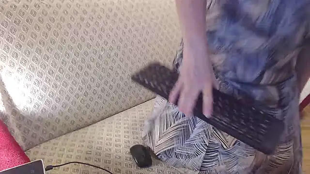 zarinafonliberman online show from November 30, 2025, 2:40 pm