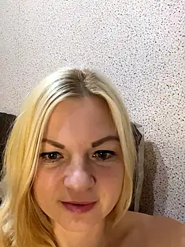 Julia beauty online show from November 11, 2025, 9:31 pm