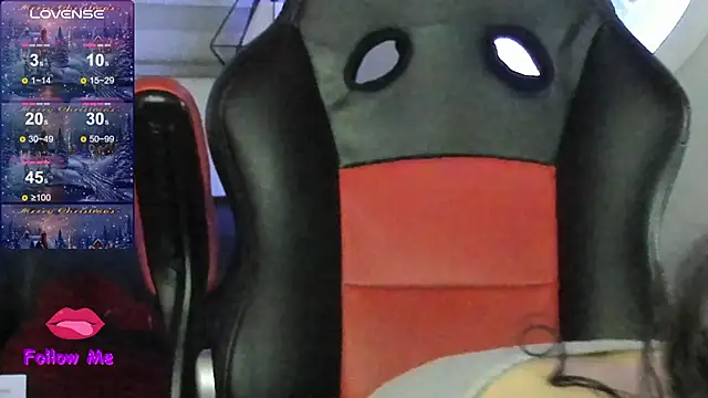 natasha logan  online show from December 21, 2025, 4:14 am