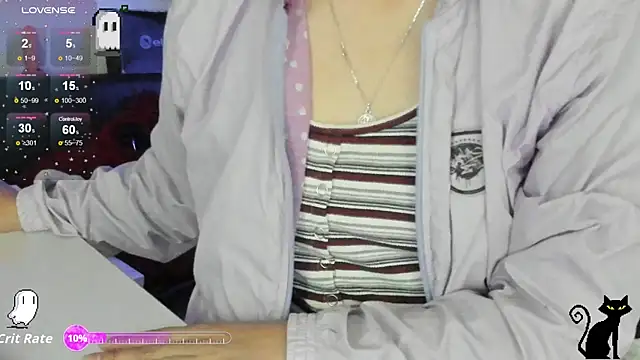 natasha logan  online show from December 20, 2025, 4:04 am