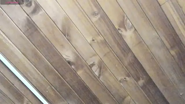 natasha logan  online show from September 12, 2025, 4:01 am