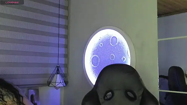 natasha logan  online show from October 11, 2025, 4:13 am