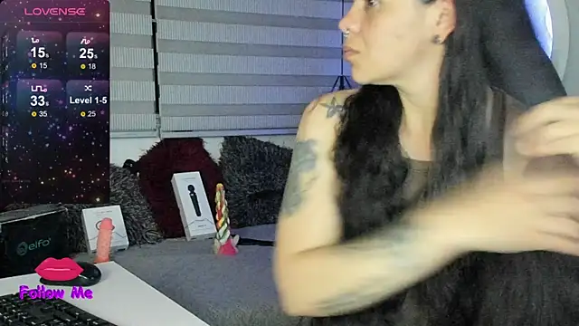 natasha logan  online show from August 7, 2026, 4:07 am