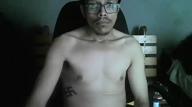 Snapshot of jonathan_jesus chatting on December 15, 2024, 10:26 pm jonathan jesus online show from December 15, 2024, 10:26 pm
