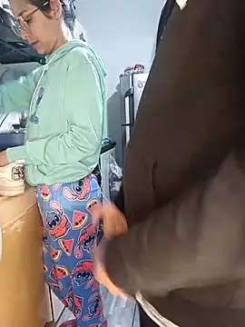 catire2323 online show from April 18, 2026, 12:46 am