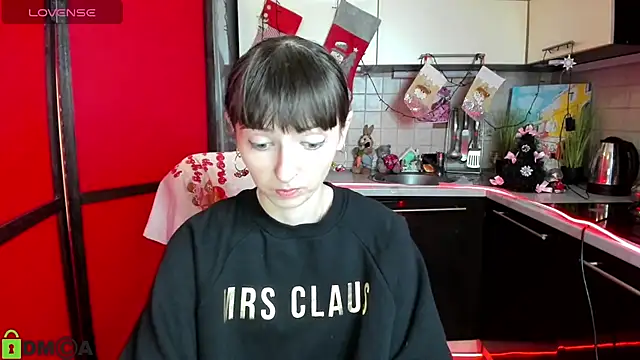 TayanaJons online show from December 18, 2025, 7:57 am