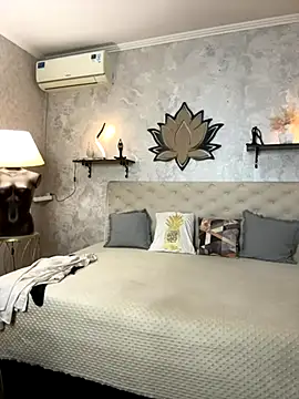 StripBianka online show from November 12, 2025, 6:50 am