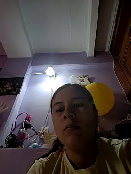 Snapshot of selena_gomez2 chatting on October 24, 2025, 1:54 pm selena gomez2 online show from October 24, 2025, 1:54 pm