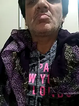 asira39 online show from March 26, 2026, 7:45 pm