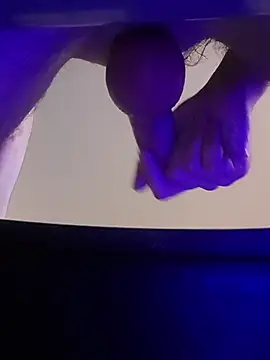 BWC13371 online show from February 18, 2026, 10:39 pm