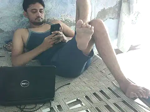 Rocobodymassager online show from May 28, 2026, 3:58 am