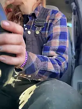 GoldenFlameGoddess online show from January 9, 2026, 7:54 pm