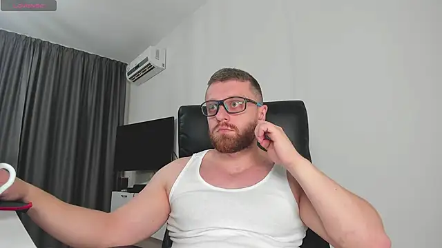 Findom guy online show from January 17, 2026, 4:32 pm