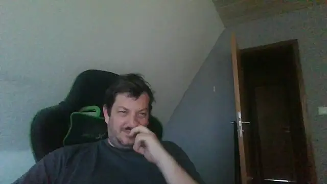 Golffahrer1982 online show from May 31, 2026, 7:25 am