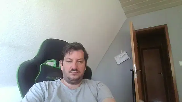 Golffahrer1982 online show from June 20, 2026, 7:57 am