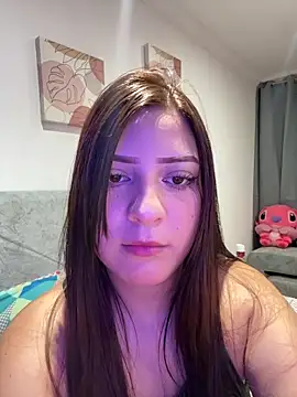 Zoe Lennoxx online show from June 18, 2026, 11:32 pm