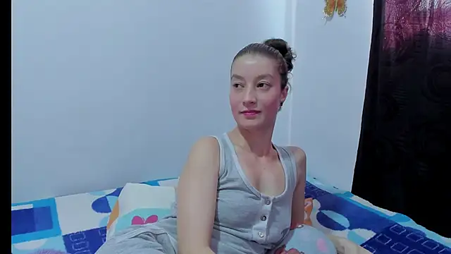 MiiaVolkova online show from November 25, 2025, 5:57 pm