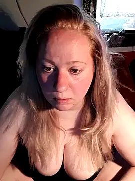 Snapshot of D_Marinna chatting on March 28, 2026, 12:17 pm D Marinna online show from March 28, 2026, 12:17 pm