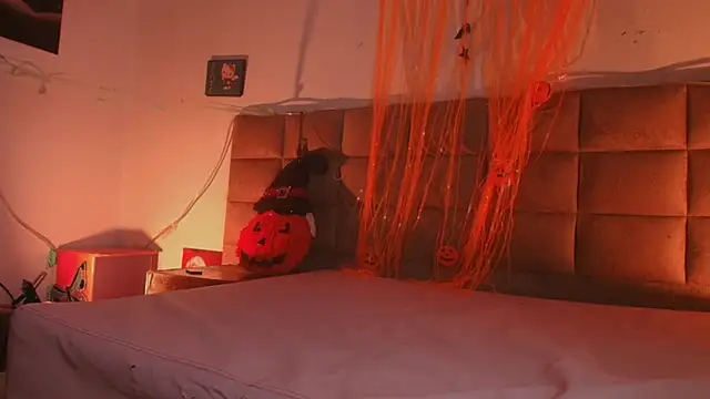  sex mia online show from October 24, 2025, 7:24 pm