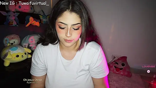 TuWaifuVirtual1 online show from November 16, 2025, 1:21 am