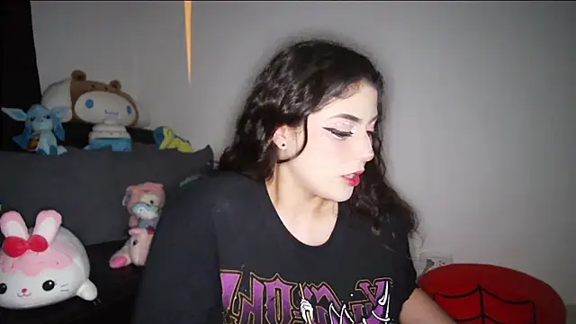 TuWaifuVirtual1 online show from December 19, 2025, 11:18 pm