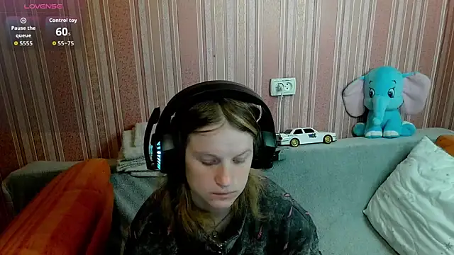 Snapshot of Kathlyn__Heath chatting on April 8, 2026, 6:42 pm Kathlyn Heath online show from April 8, 2026, 6:42 pm