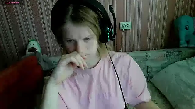 Snapshot of Kathlyn__Heath chatting on April 15, 2026, 9:04 am Kathlyn Heath online show from April 15, 2026, 9:04 am