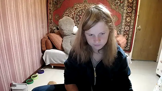 Kathlyn  Heath online show from September 21, 2025, 6:13 pm