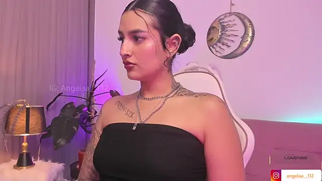 Snapshot of Anngel_1 chatting on January 11, 2026, 9:44 pm Anngel 1 online show from January 11, 2026, 9:44 pm