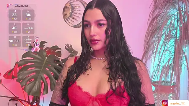 Snapshot of Anngel_1 chatting on December 4, 2025, 2:05 pm Anngel 1 online show from December 4, 2025, 2:05 pm