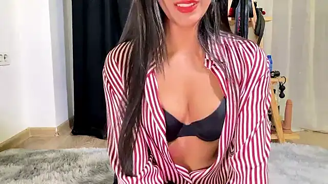 Nisha2708 online show from September 14, 2025, 5:57 pm