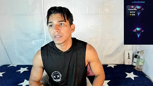 Snapshot of Mick_Depp_ chatting on March 7, 2025, 12:26 am Mick Depp online show from March 7, 2025, 12:26 am