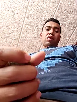 Diego leon27 online show from October 12, 2025, 1:01 pm