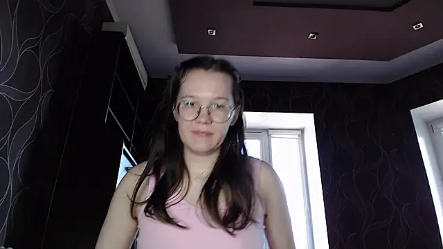 Snapshot of MiriamOr chatting on March 21, 2025, 11:12 am MiriamOr online show from March 21, 2025, 11:12 am