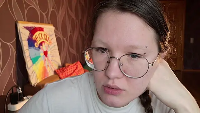 MiriamOr online show from November 2, 2025, 7:57 am