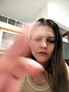 Mia Hampton online show from April 14, 2026, 12:48 am