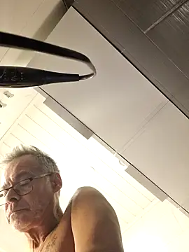 Snapshot of DarrenSullivanSlut chatting on February 10, 2025, 11:46 am DarrenSullivanSlut online show from February 10, 2025, 11:46 am