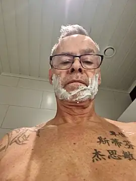 Snapshot of DarrenSullivanSlut chatting on January 14, 2026, 11:25 am DarrenSullivanSlut online show from January 14, 2026, 11:25 am