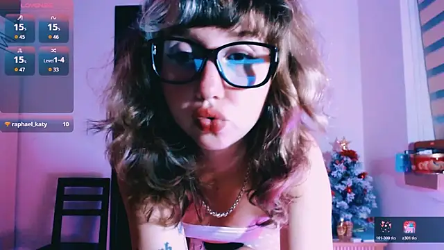 Snapshot of Cosmo_Riri chatting on February 15, 2026, 5:12 pm Cosmo Riri online show from February 15, 2026, 5:12 pm