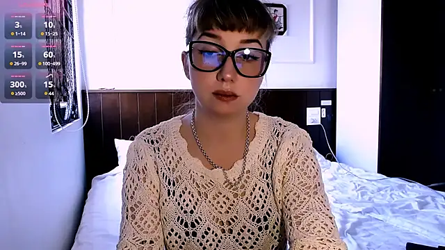 Cosmo Riri online show from January 26, 2025, 5:23 am