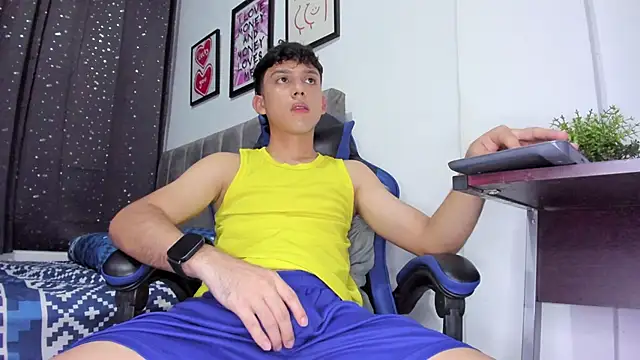 The skinnyguys online show from December 14, 2025, 10:26 pm