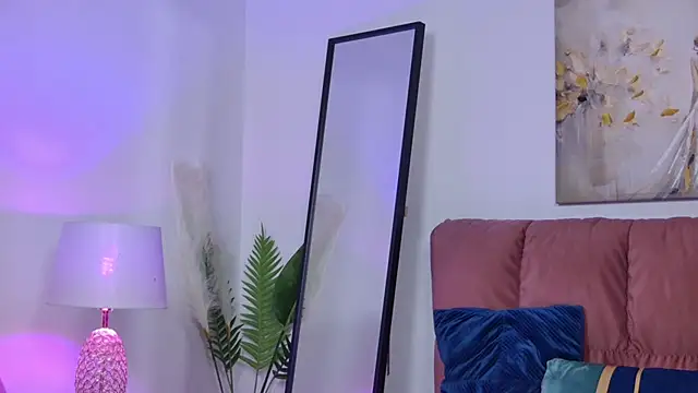 NicolLopeze online show from March 3, 2026, 7:26 am