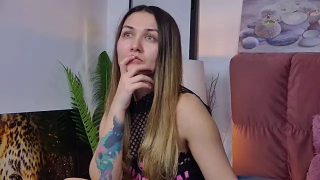 NicolLopeze online show from February 20, 2025, 5:30 pm