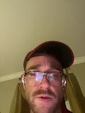 MaxSpadeErotica online show from April 2, 2026, 9:38 am